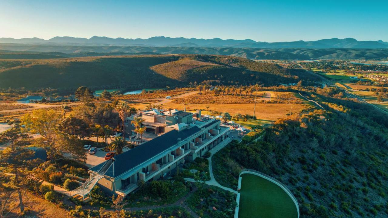 Sky Villa Boutique Hotel By Raw Africa Collection Plettenberg Bay Exterior foto Aerial view of the hotel